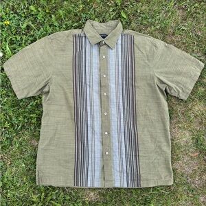 Van Heusen S/S Button-Up Collar Shirt Mens Lg 16-16.5 Green Gray Brown Stripes